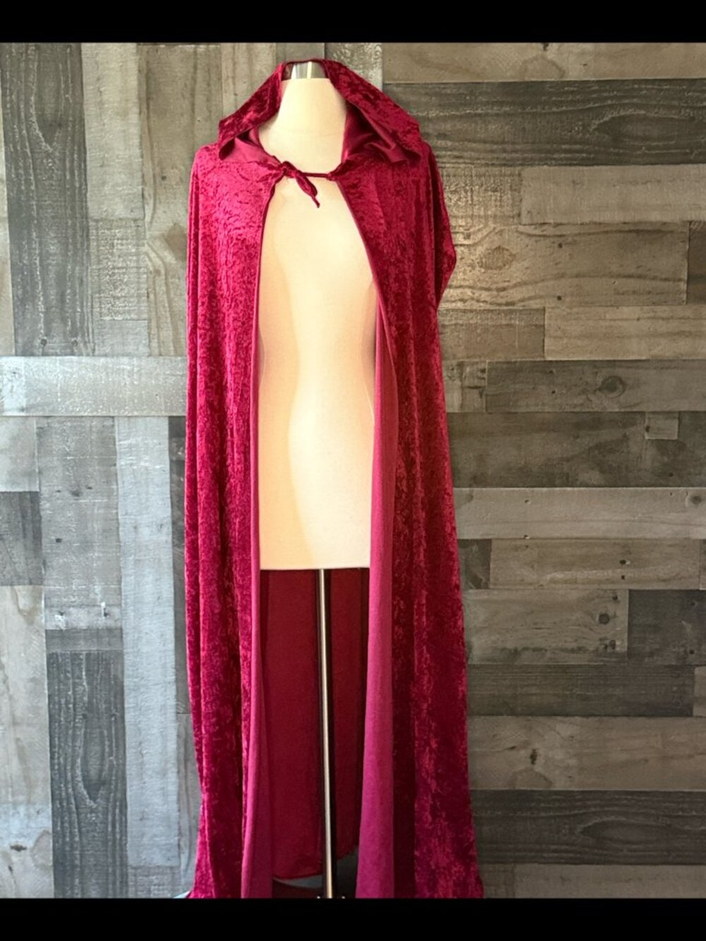 Disguise red velvet hooded cape OS Red Riding Hood cosplay Halloween costume